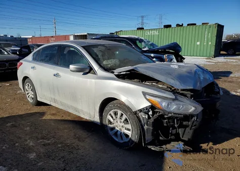 2017 Nissan Altima 2.5 z USA, uszkodzony, nr VIN 1N4AL3AP2HC477263